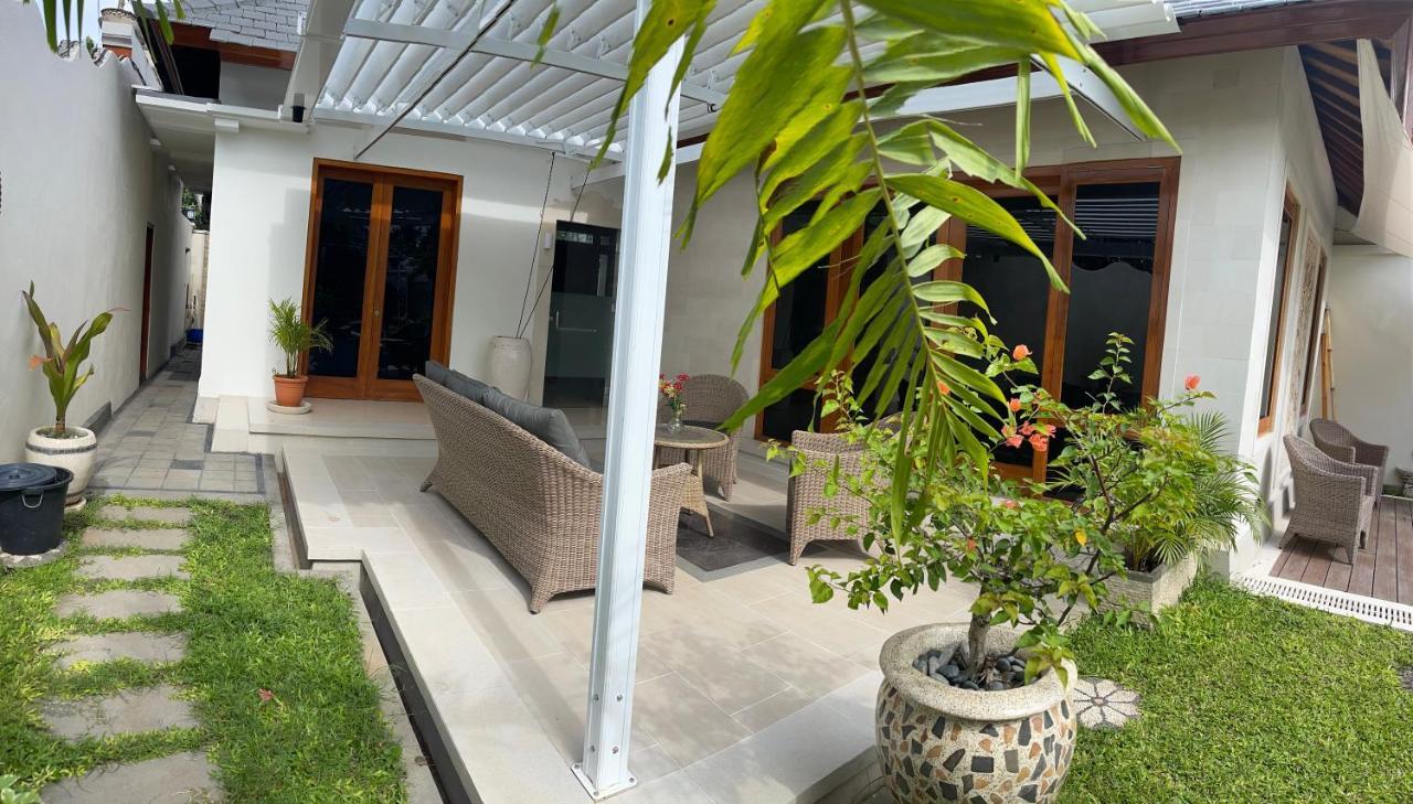 Villa Casa Shanti Deluxe Lovina  Exterior photo