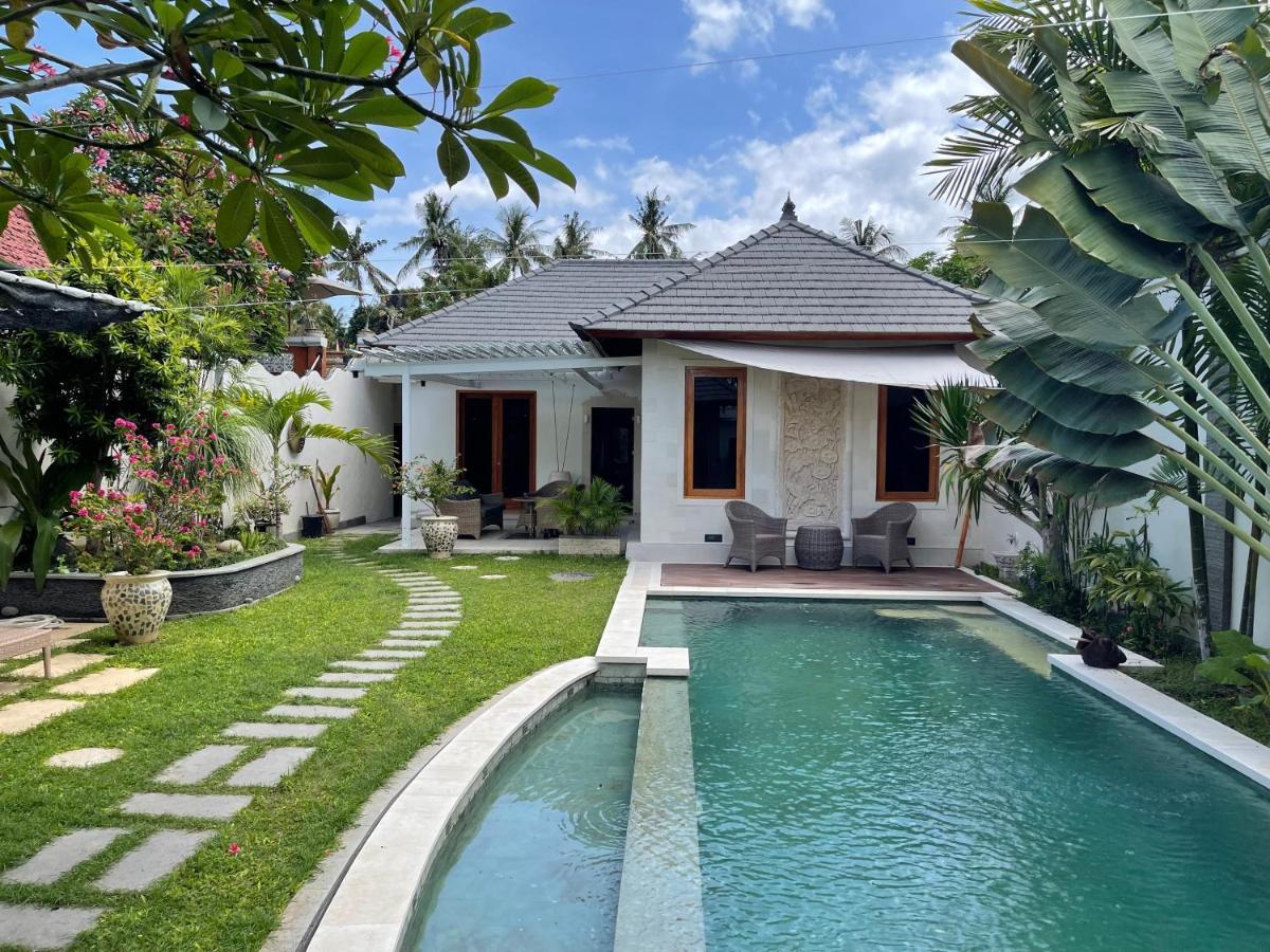 Villa Casa Shanti Deluxe Lovina  Exterior photo