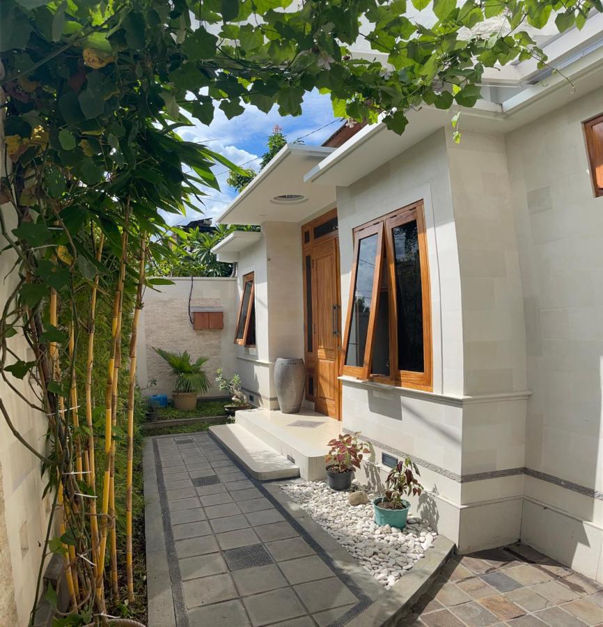 Villa Casa Shanti Deluxe Lovina  Exterior photo
